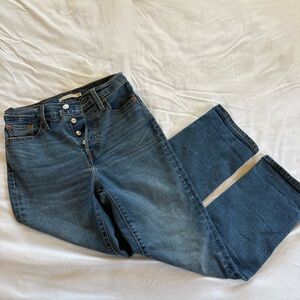 Levi’s Wedgie Straight Jeans